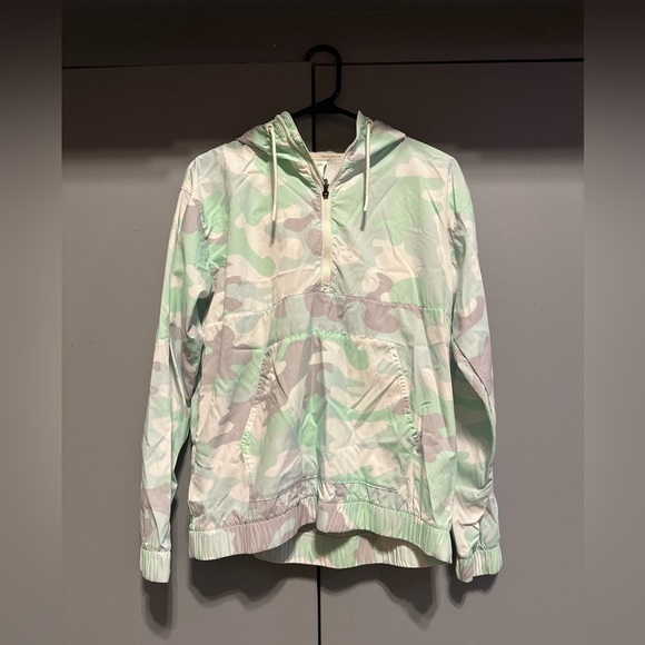 New Balance - Half Zip Pastel Camouflage Windbreaker (Size S) - Picture 1 of 12